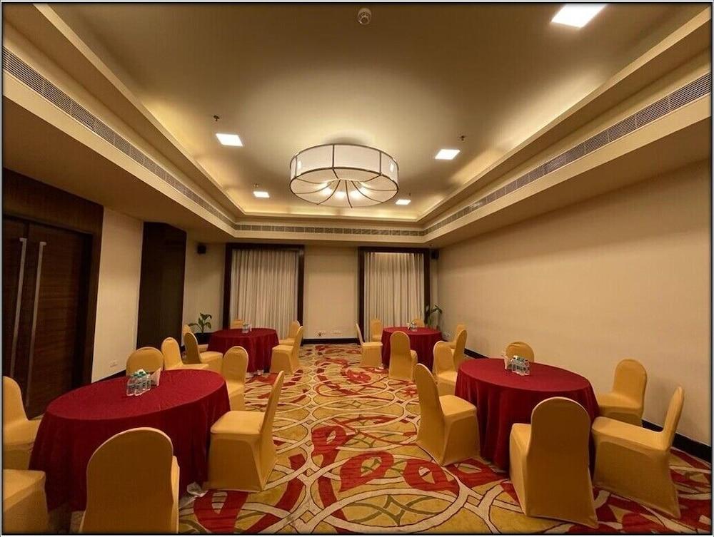 Vivanta Vijayawada, Mg Road Bagian luar foto